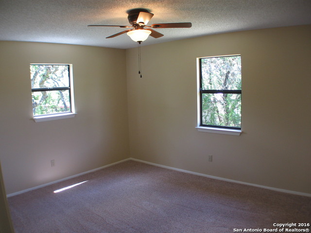 526 Tamarack Dr Property Photo 12