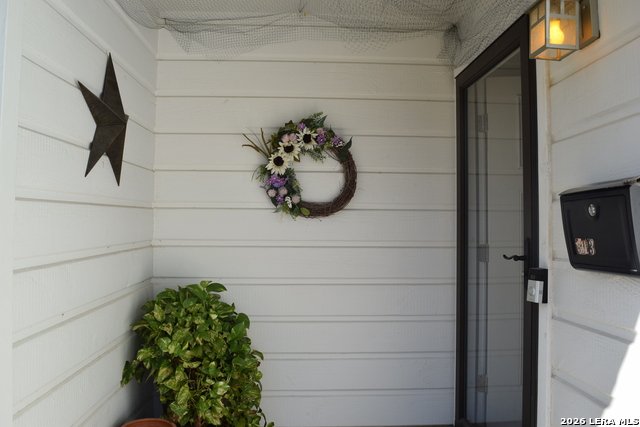 313 Nell Deane Blvd Property Photo 4