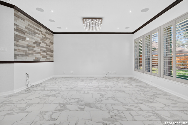 2407 Enfield Grove Dr Property Photo 4