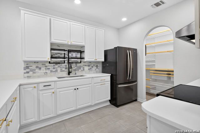 2407 Enfield Grove Dr Property Photo 8