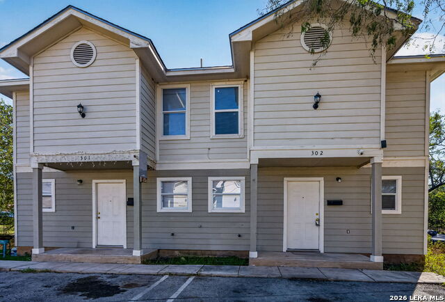 768 Avondale #3 Property Photo 1