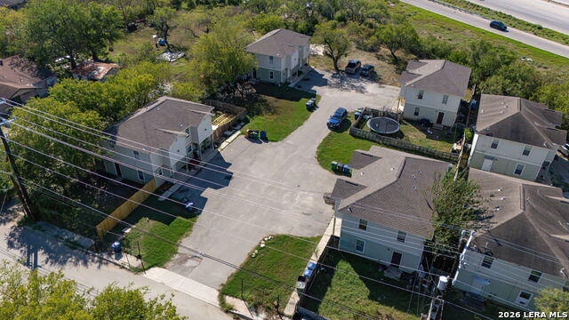 768 Avondale #5 Property Photo 4
