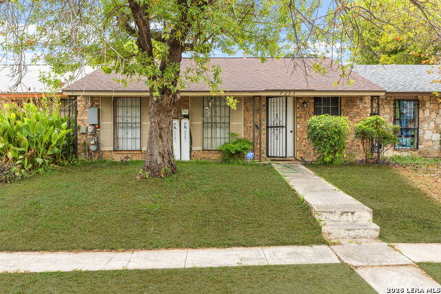 7233 Glen Bay Property Photo