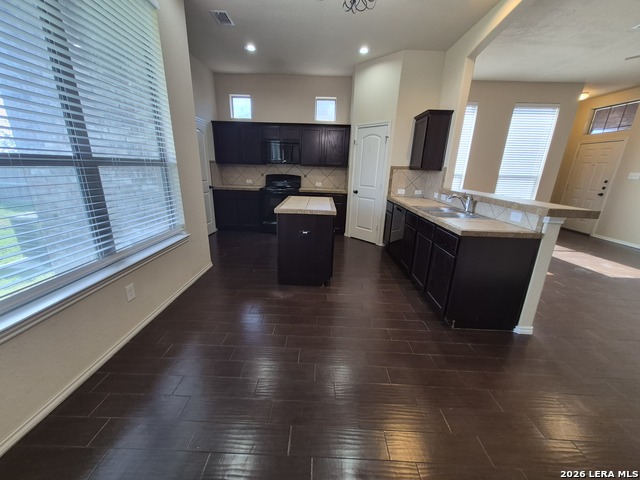 522 Creekside Circle Property Photo 8
