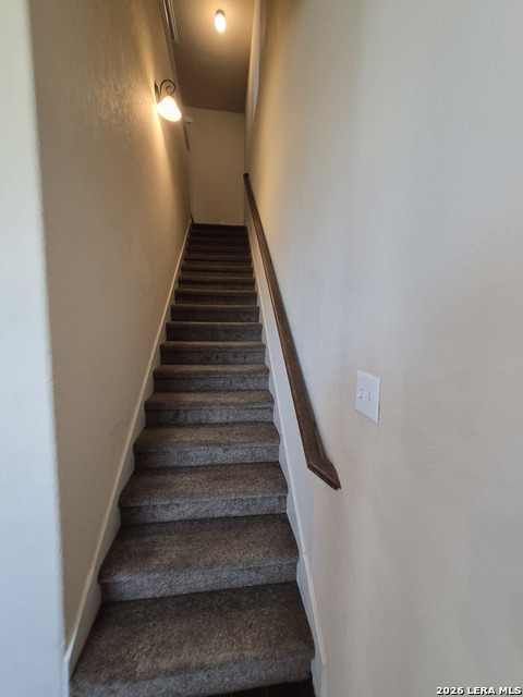 522 Creekside Circle Property Photo 14