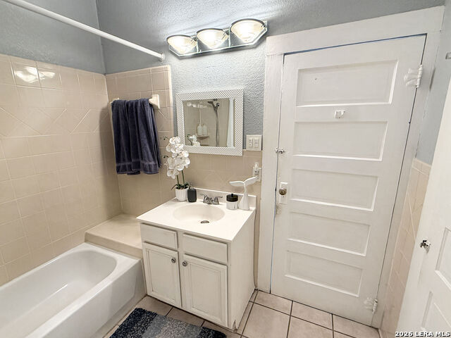 608 E Mistletoe Ave Property Photo 16