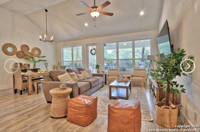 1269 Lavaca Property Photo 7