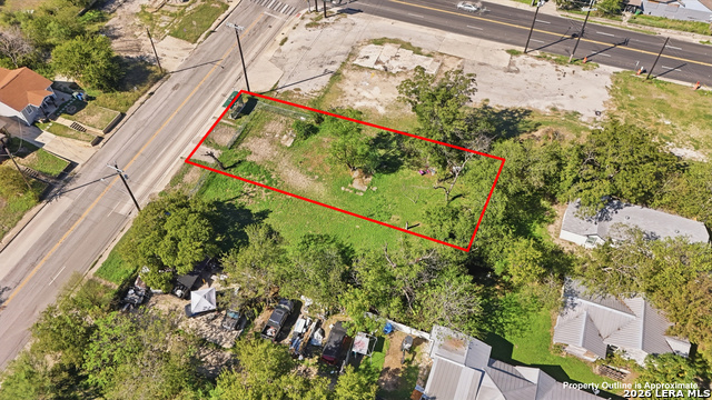 2611 E Commerce St Property Photo 5