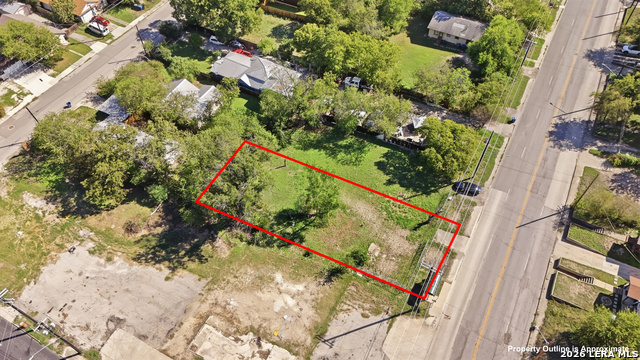 2611 E Commerce St Property Photo 9