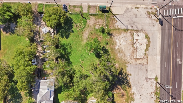 2611 E Commerce St Property Photo 12