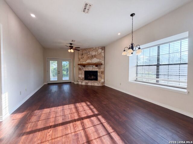474 Seele St Property Photo 3