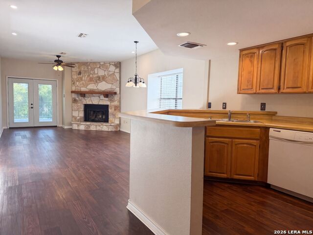 474 Seele St Property Photo 6