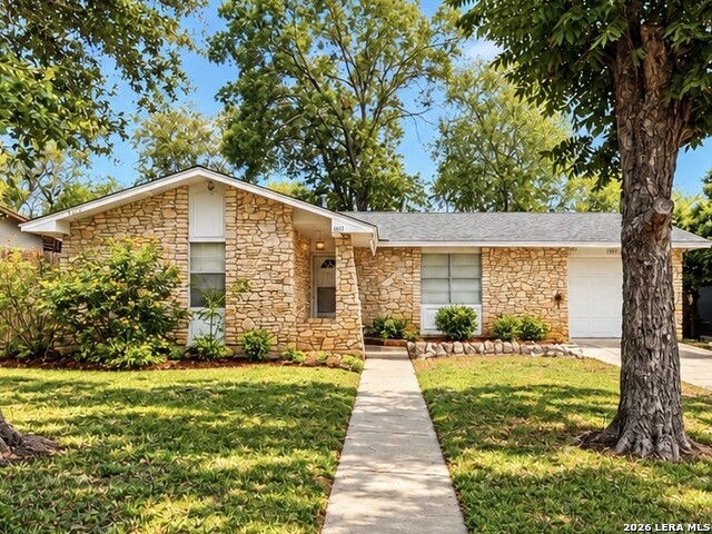 4815 CASA MANANA ST Property Photo 1