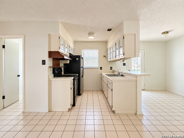 4815 Casa Manana St Property Photo 5