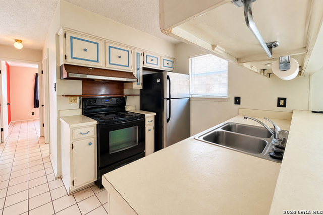 4815 Casa Manana St Property Photo 7