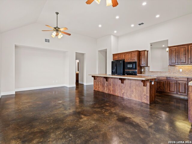 423 Elmwood Property Photo 13