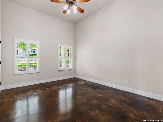 423 Elmwood Property Photo 31
