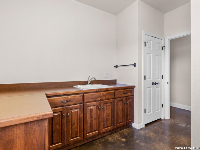 423 Elmwood Property Photo 38