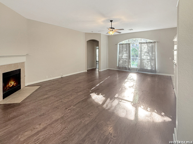 1803 Lookout Forest Property Photo 4
