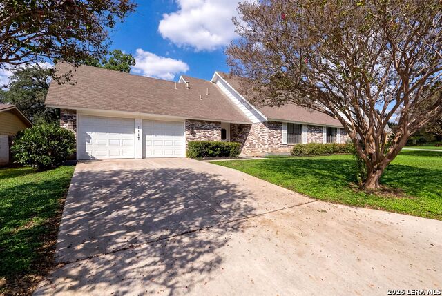 1117 White Pine St Property Photo 6