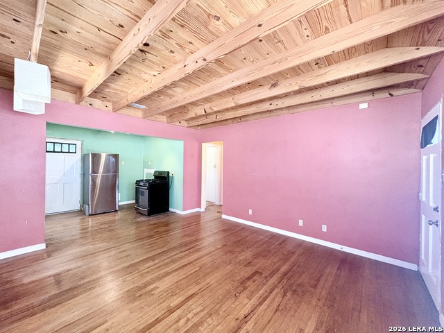 131 Glamis Ave Property Photo 4