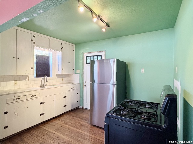 131 Glamis Ave Property Photo 7