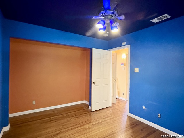131 Glamis Ave Property Photo 8