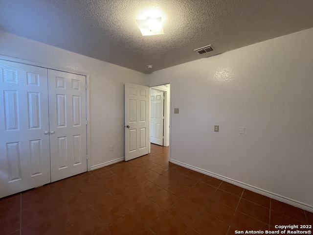 1721 Quintana Rd Property Photo 15