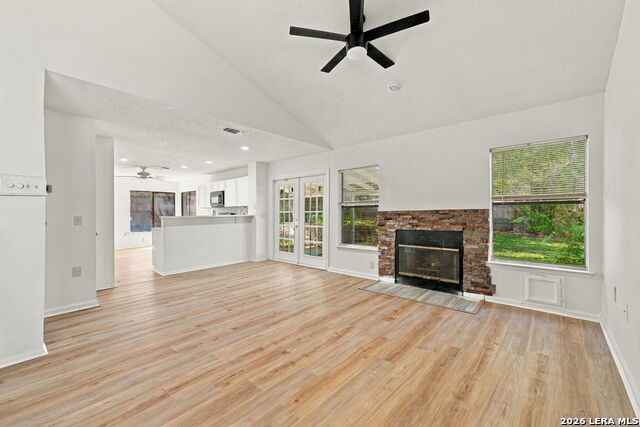 6923 Raintree Forest Property Photo 3