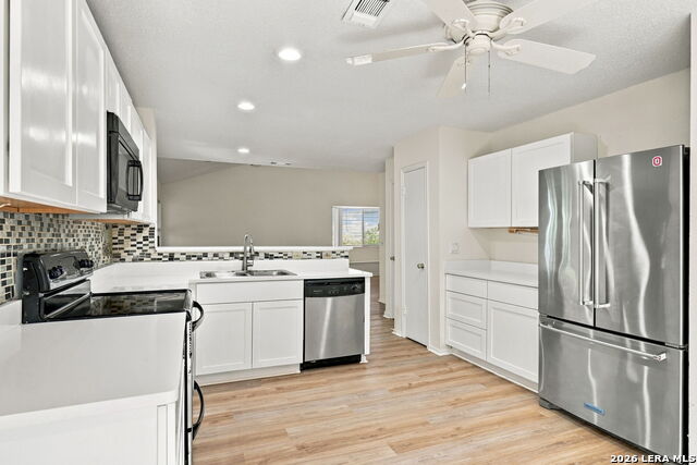 6923 Raintree Forest Property Photo 14