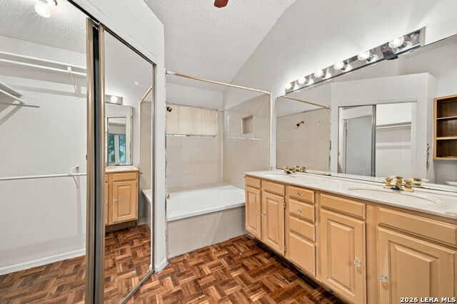 6923 Raintree Forest Property Photo 28