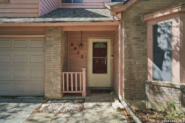6923 Raintree Forest Property Photo 37