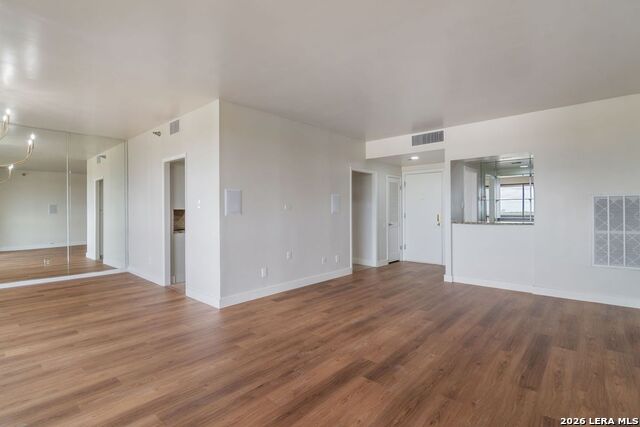 7887 Broadway Property Photo 11