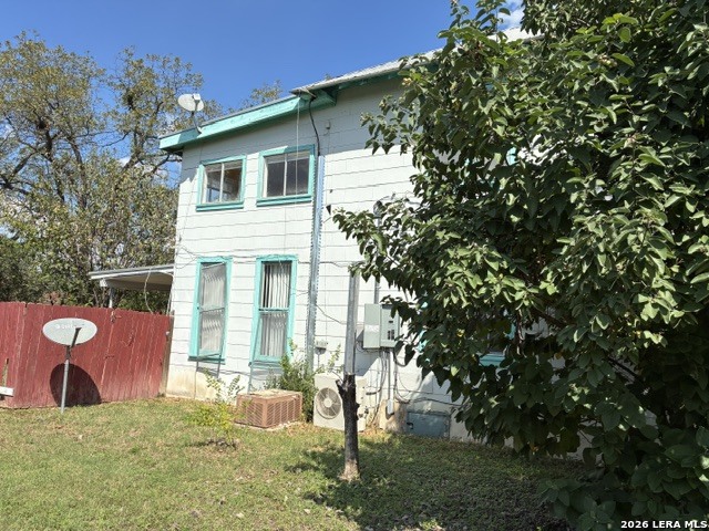 136 E Doughty St Property Photo 2