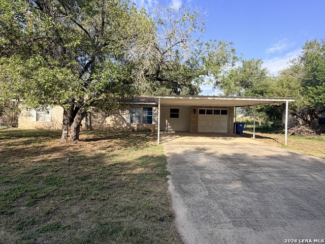 119 Low Meadow Dr Property Photo 1