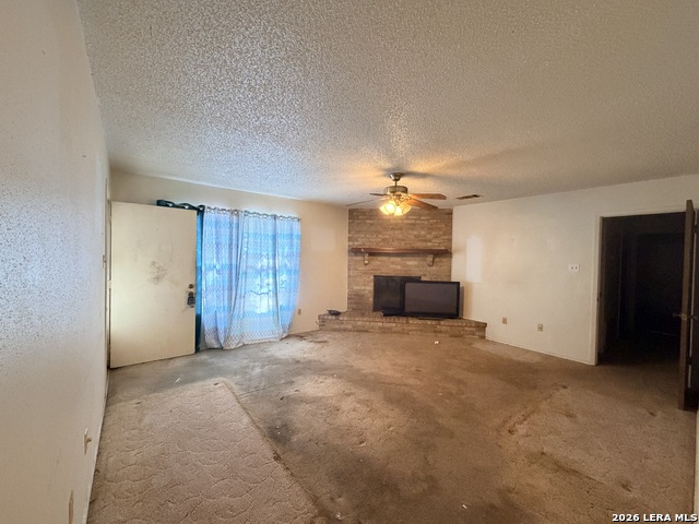 119 Low Meadow Dr Property Photo 6