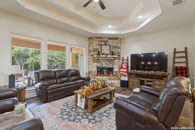 464 Upland Property Photo 6