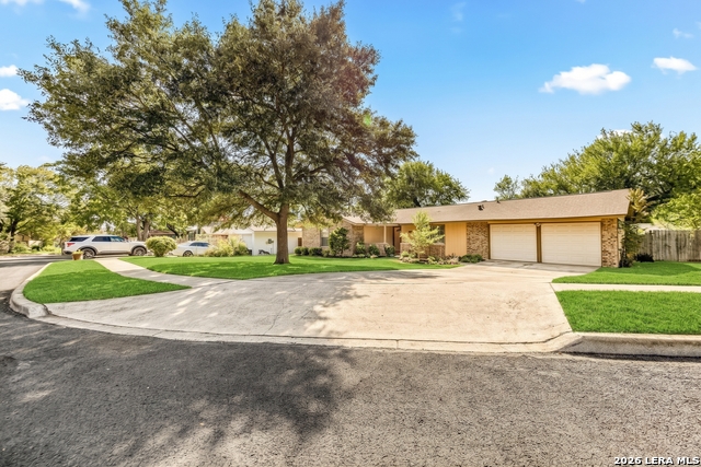 7919 Deep Frst Property Photo 3