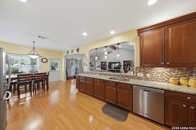 9315 Holly Star Property Photo 10