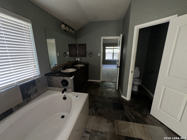 15612 Echo Ln Property Photo 8