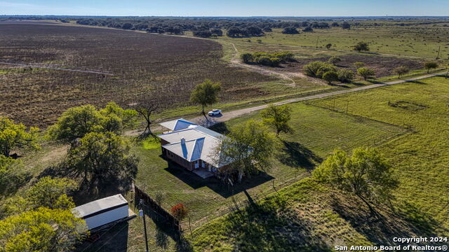 315 Simon Rd Property Photo 2