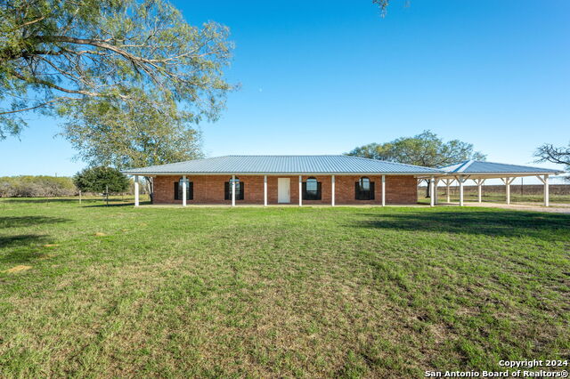 315 Simon Rd Property Photo 3