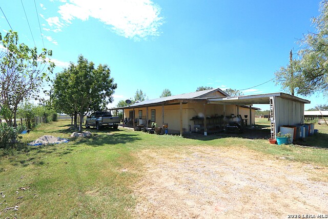 2885 Fm 1796 Property Photo 1