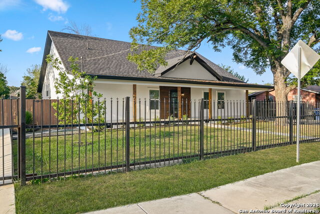 367 Rosebud Property Photo 4