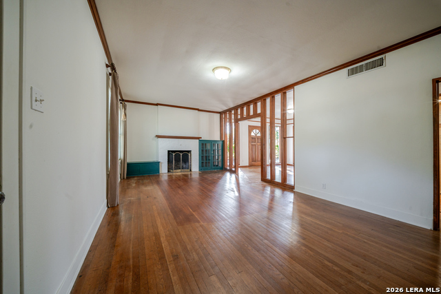 205 E Cleveland St Property Photo 8