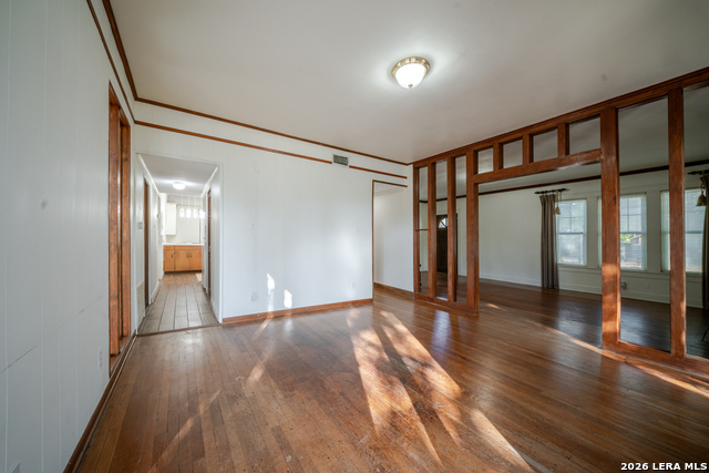 205 E Cleveland St Property Photo 14