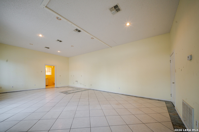 205 E Cleveland St Property Photo 46