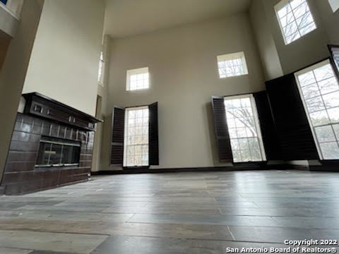 223 Willowbluff Dr Property Photo 6