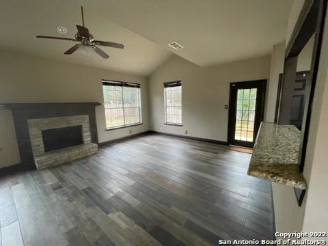 223 Willowbluff Dr Property Photo 10
