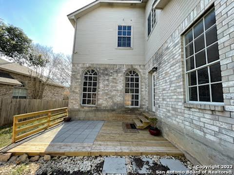 223 Willowbluff Dr Property Photo 21